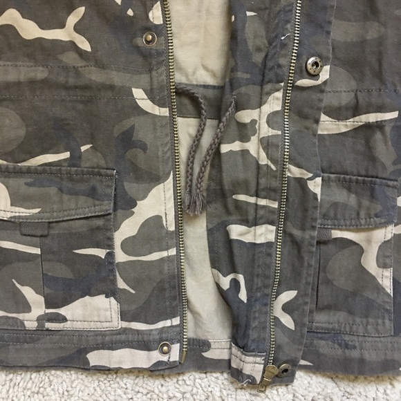 RSQ Size L Army Camouflage Anorak Jacket Front Zip Buttons Pockets Girls - Picture 3 of 8